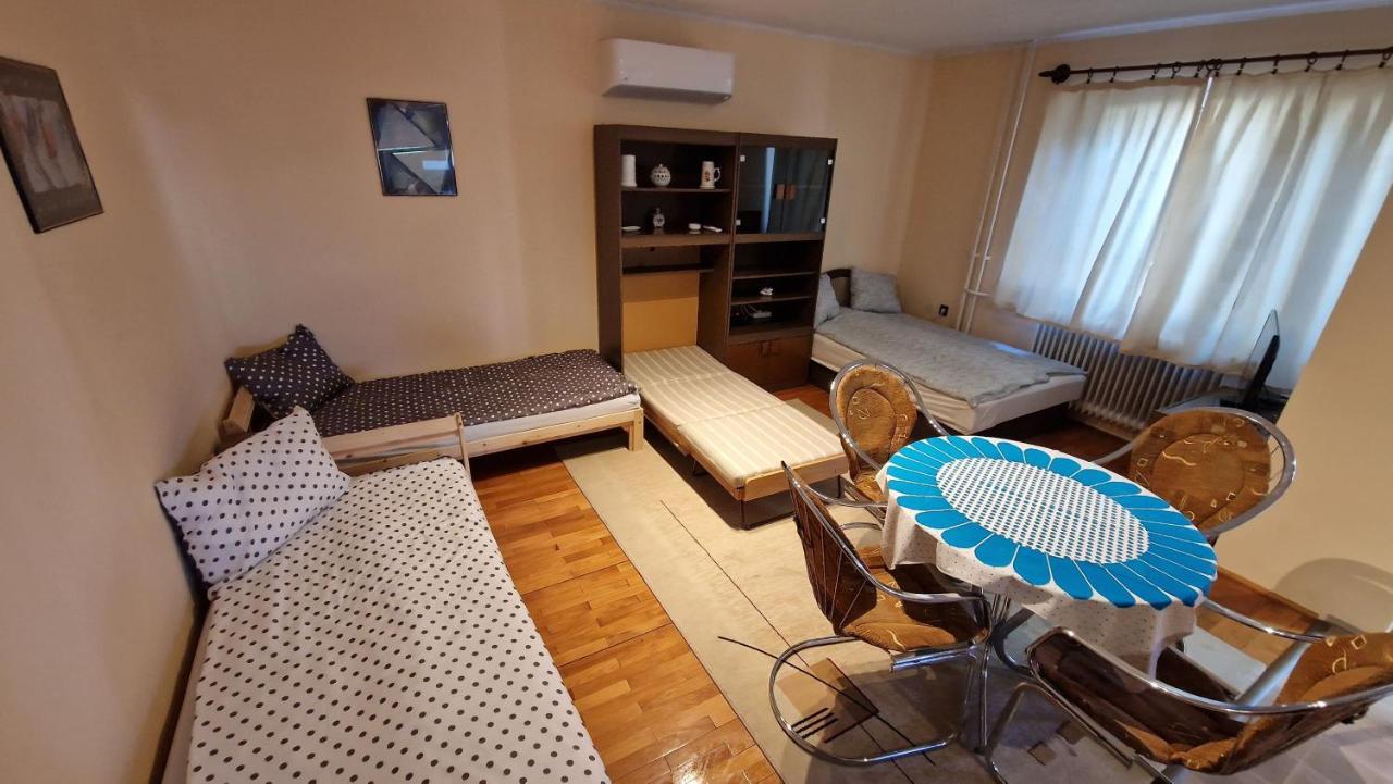Friendly Apartment In The Suburb. Budapest Exterior photo