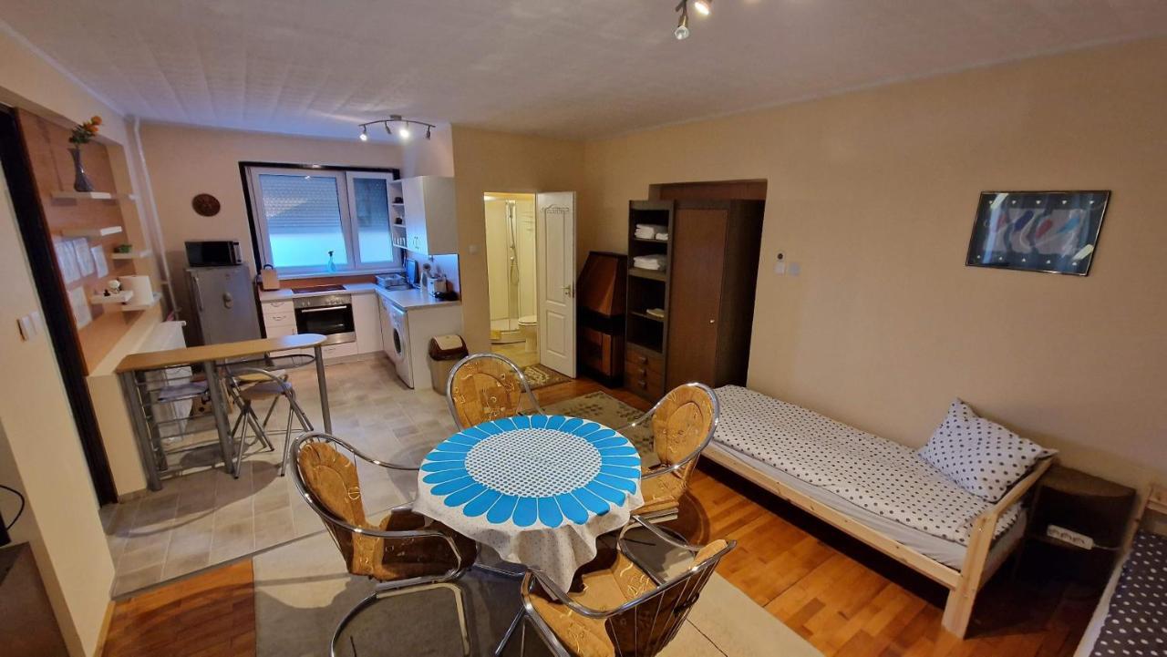 Friendly Apartment In The Suburb. Budapest Exterior photo